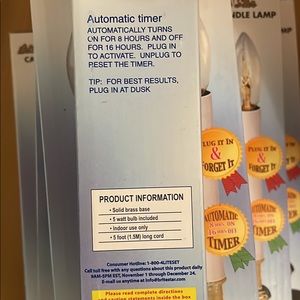 Holiday window candles